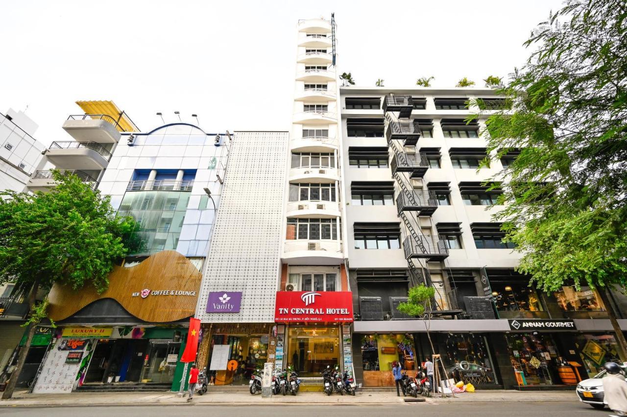 Tn Khách sạn