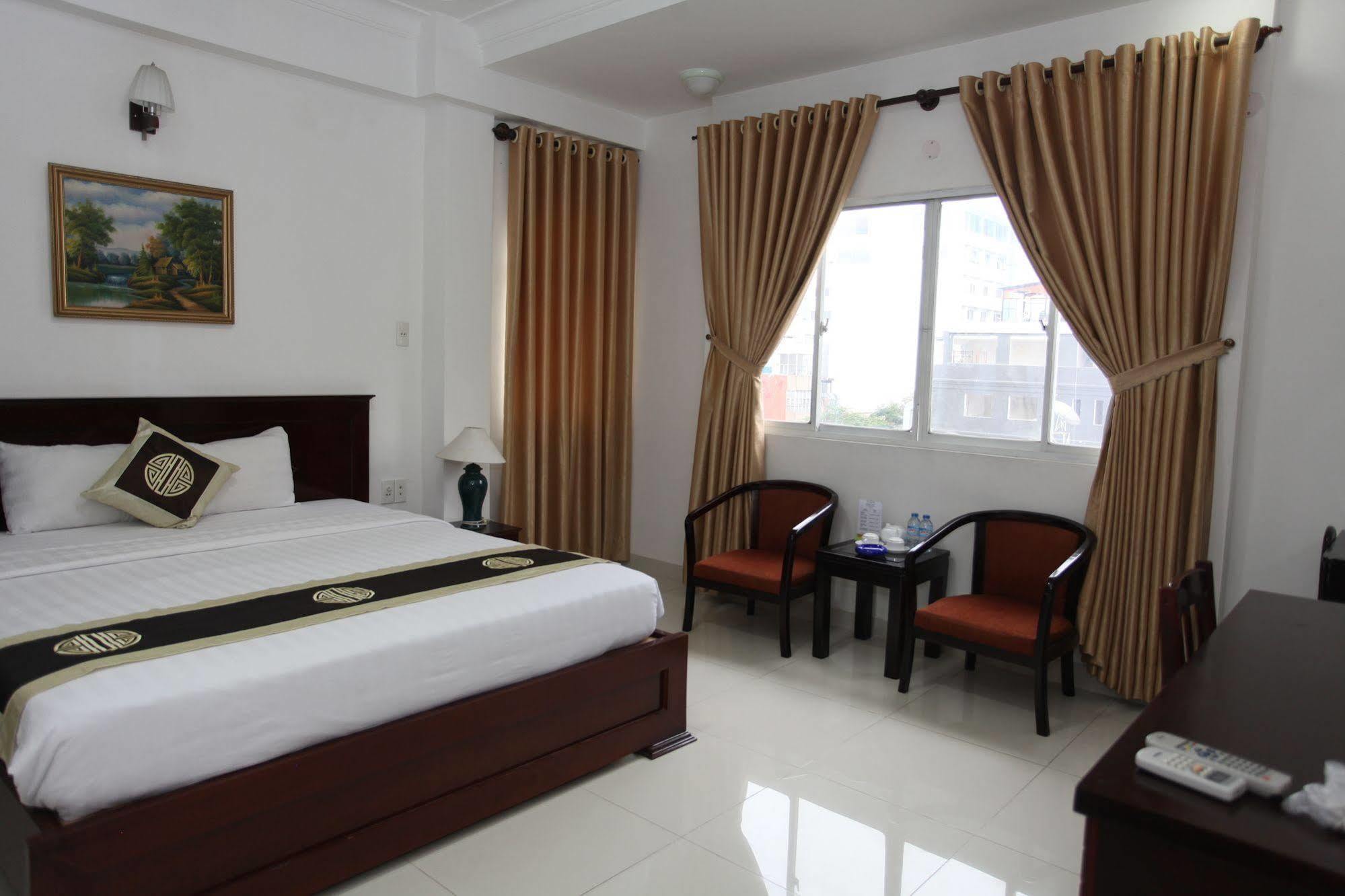 Tn 2* TP. Hồ Chí Minh